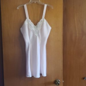 Val Mode Wendy Ann vintage womens short nightgown